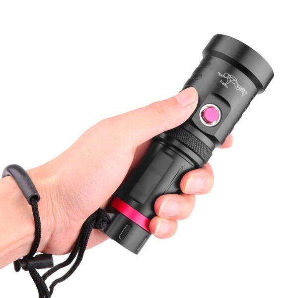 Rechargeable 100m Diving Flashlight_0005_Layer 4.jpg