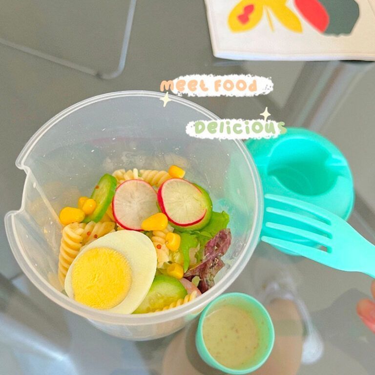 Bottle-Shaped Lunch Salad Container - ExplorerChoice